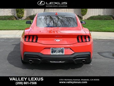 Used 2024 Ford Mustang Coupe image 5