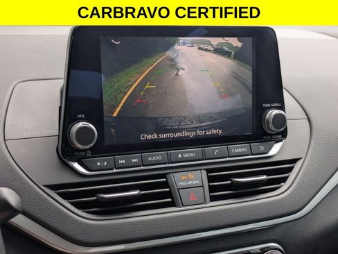 Used 2025 Nissan Altima 2.5 S FWD image 17
