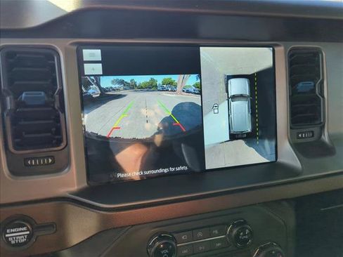 Used 2022 Ford Bronco Outer Banks w/ Sasquatch Package image 11