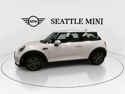Used 2024 MINI Cooper SE FWD image 6