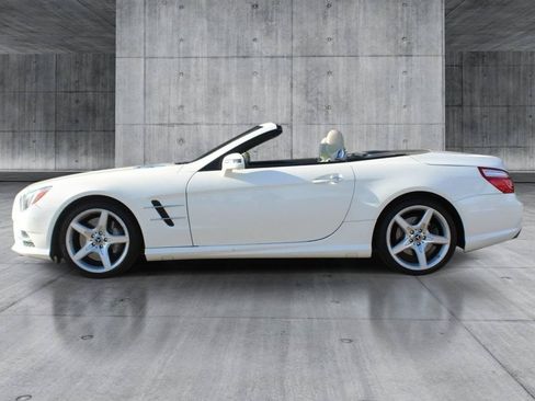 Used 2014 Mercedes-Benz SL 550 w/ Driver Assistance Package image 13