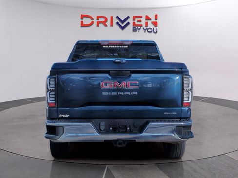 Used 2020 GMC Sierra 1500 SLE w/ SLE Value Package image 4