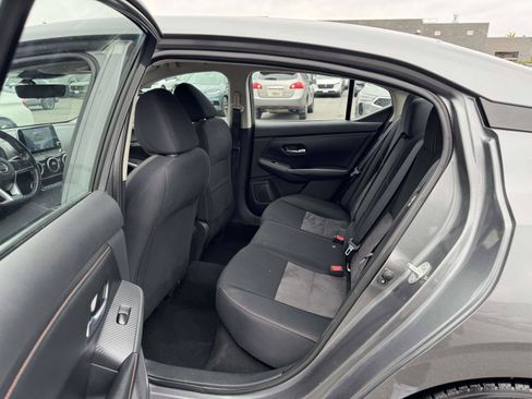 Used 2021 Nissan Sentra SR w/ Electronics Package image 17