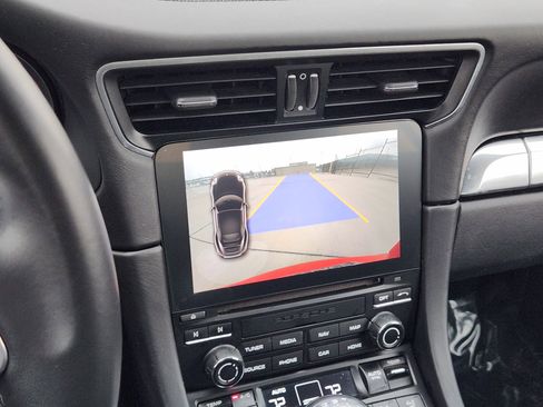 Used 2019 Porsche 911 Carrera 4S image 22