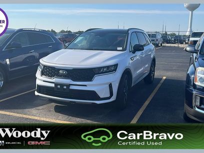 Used 2021 Kia Sorento S w/ Panoramic Sunroof Package