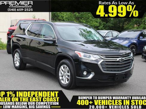 Used 2021 Chevrolet Traverse LT FWD image 1