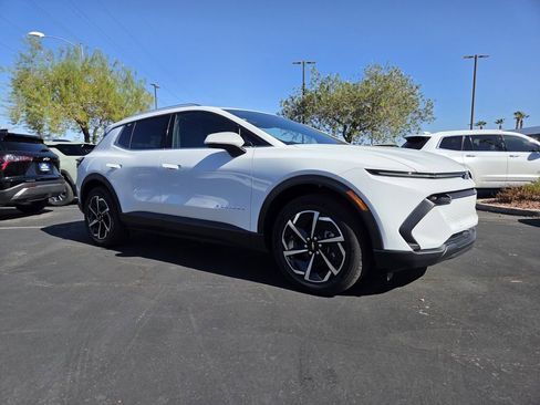 New 2026 Chevrolet Equinox EV LT FWD image 1