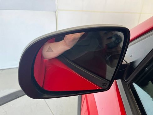 Used 2019 Jeep Cherokee Trailhawk AWD/4WD image 39