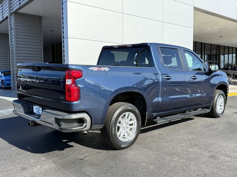 Used 2022 Chevrolet Silverado 1500 LT image 4