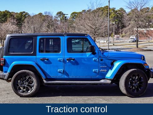 Used 2022 Jeep Wrangler Unlimited Sahara w/ Cold Weather Group image 9