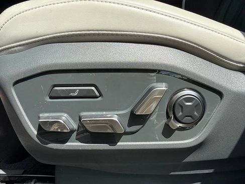 Used 2024 Kia EV9 GT-Line AWD/4WD image 10