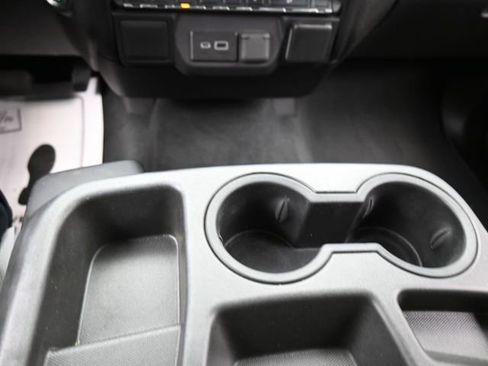 Used 2022 Chevrolet Silverado 1500 Custom Trail Boss image 11