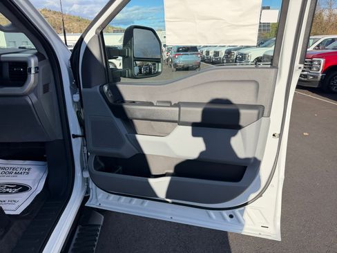 New 2026 Ford F250 XL image 16