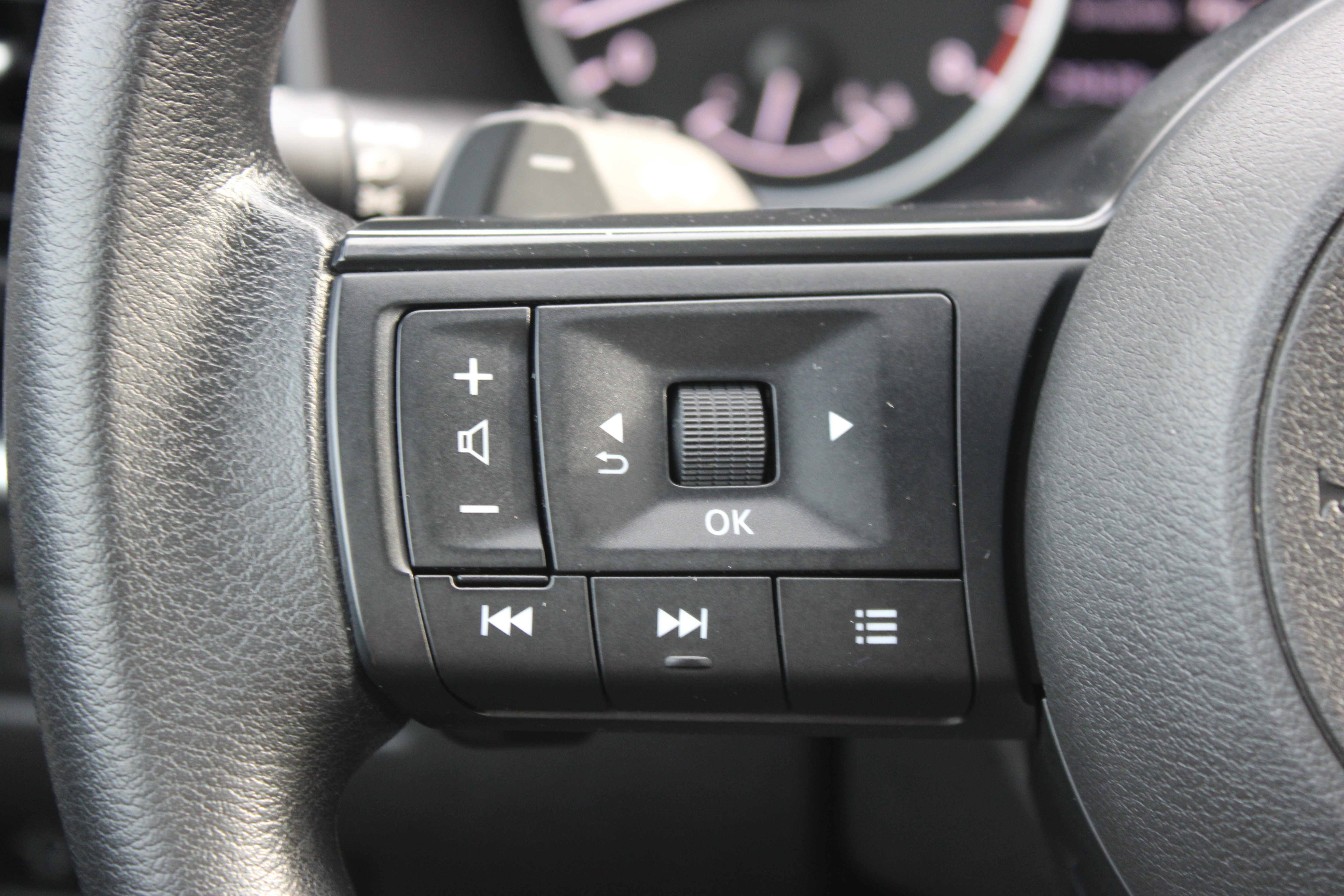 Certified 2023 Nissan Rogue S AWD/4WD image 25