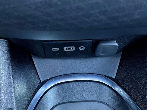 Used 2023 Chevrolet Malibu LT image 31