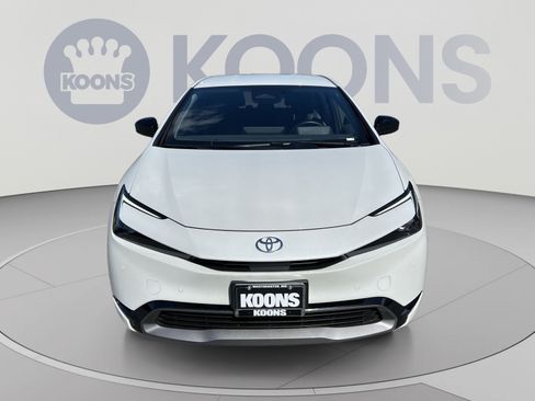 Used 2024 Toyota Prius XLE AWD/4WD image 11