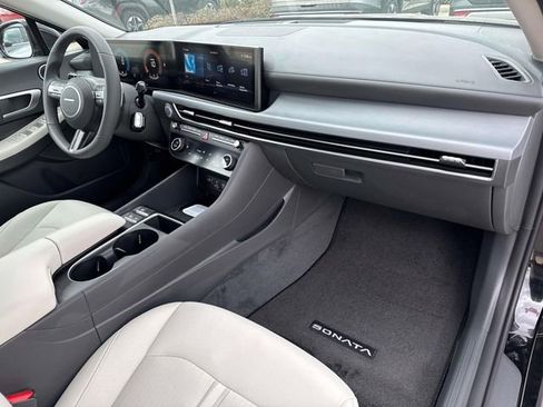 New 2026 Hyundai Sonata SEL FWD image 16