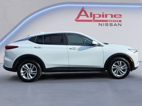 Used 2024 Buick Envista Preferred w/ Advanced Safety Package image 6