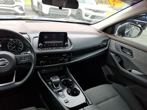 Used 2021 Nissan Rogue S image 13