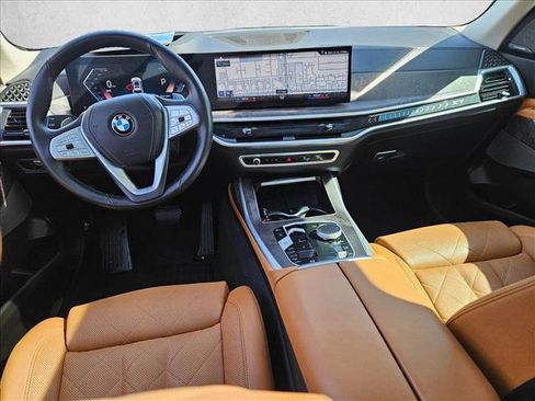 Certified 2023 BMW X7 xDrive40i w/ Premium Package image 17