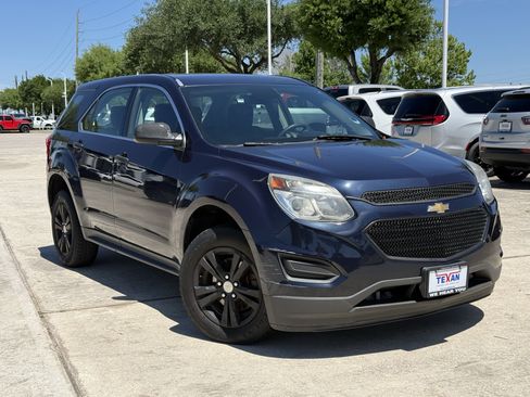 Used 2016 Chevrolet Equinox LS FWD image 2