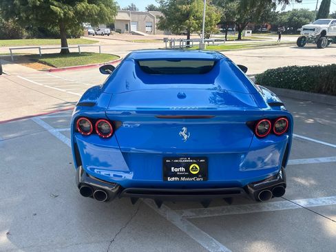 Used 2022 Ferrari 812 GTS RWD image 8
