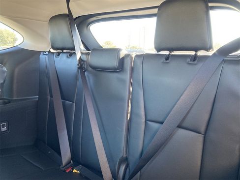 New 2026 Toyota Highlander XLE image 4