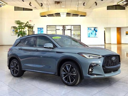 Used 2024 INFINITI QX50 Sport FWD image 3