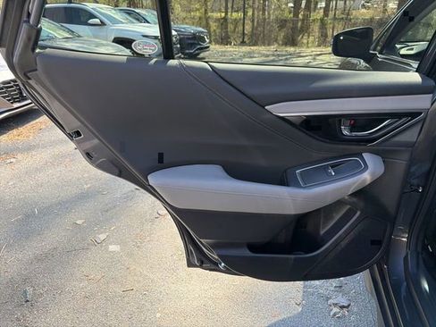 Used 2022 Subaru Outback Limited AWD/4WD image 16