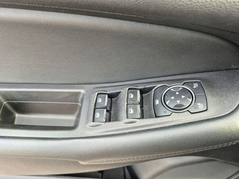 Used 2024 Ford Edge SEL image 8