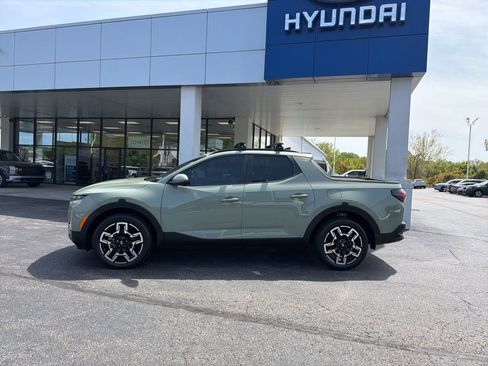 Used 2025 Hyundai Santa Cruz Limited image 2