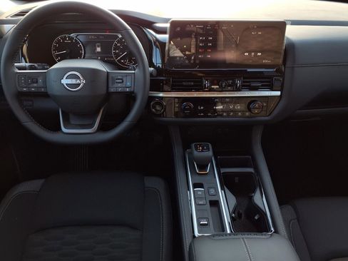 New 2026 Nissan Pathfinder SV image 11