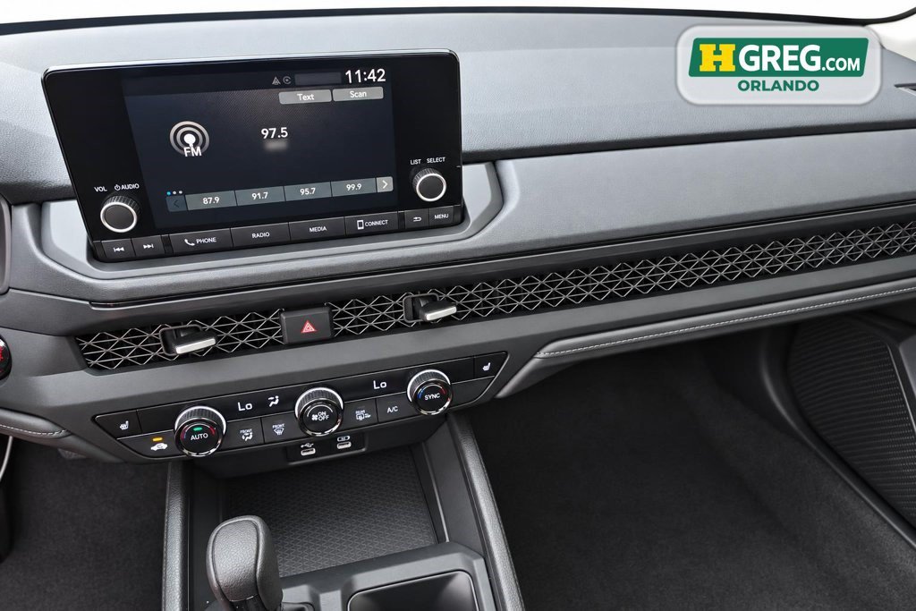 Used 2025 Honda Accord SE image 14