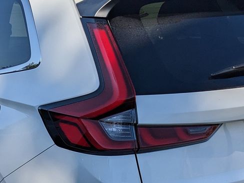 Used 2023 Honda CR-V EX image 11