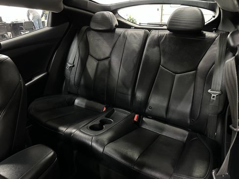 Used 2015 Hyundai Veloster RE:FLEX Edition FWD image 12