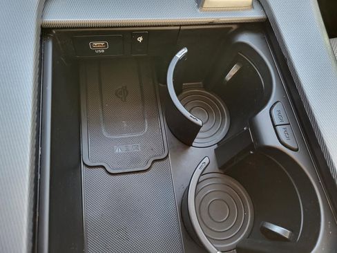 Used 2022 Hyundai Palisade Calligraphy image 33