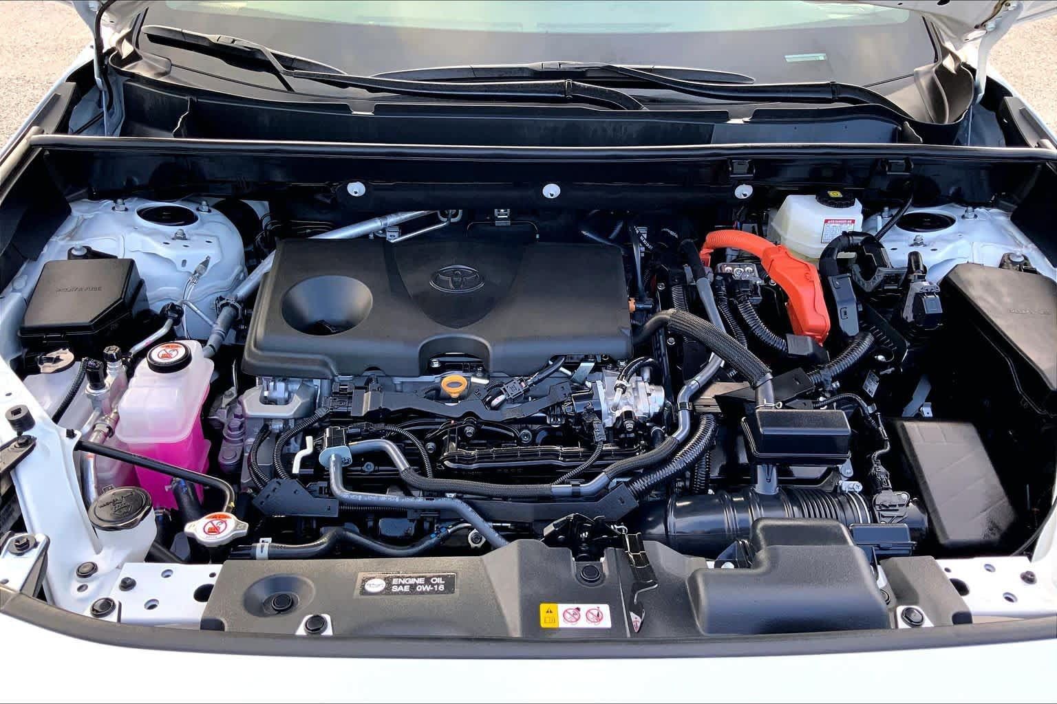 Used 2025 Toyota RAV4 LE AWD/4WD image 31