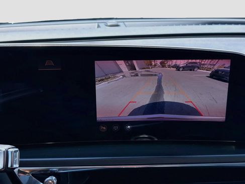 Used 2024 Cadillac Lyriq Tech RWD image 32
