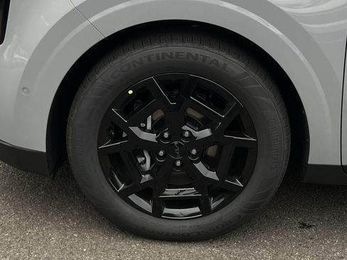 New 2026 Kia Carnival SX Prestige FWD image 17