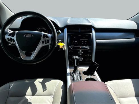 Used 2013 Ford Edge SEL FWD image 16