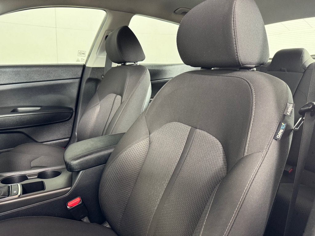 Used 2017 Kia Optima LX FWD image 13
