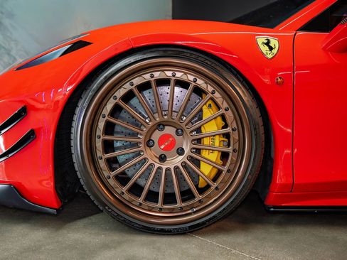 Used 2012 Ferrari 458 Spider image 16