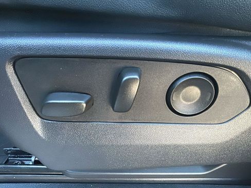 Certified 2022 Chevrolet Silverado 1500 ZR2 w/ Technology Package image 29