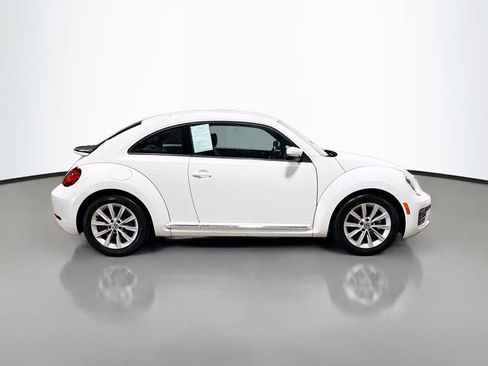 Used 2018 Volkswagen Beetle 2.0T S FWD image 5