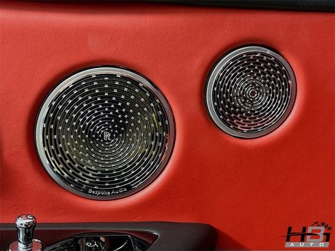 Used 2019 Rolls-Royce Cullinan image 15