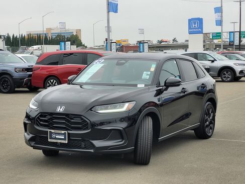 Certified 2024 Honda HR-V Sport image 9