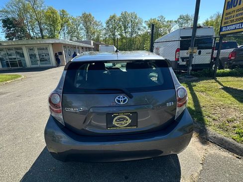 Used 2013 Toyota Prius C Two FWD image 6