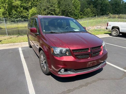 Used 2017 Dodge Grand Caravan GT FWD image 1