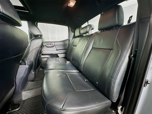 Used 2019 Toyota Tacoma TRD Off-Road image 26