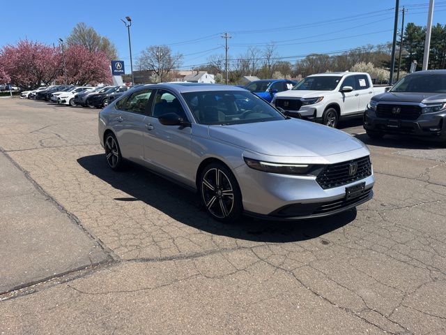 Used 2025 Honda Accord Sport image 26